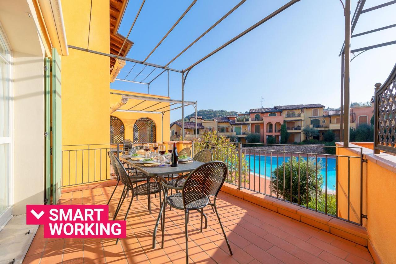 Borgo Del Torchio Apartments By Wonderful Italy Manerba del Garda Kültér fotó