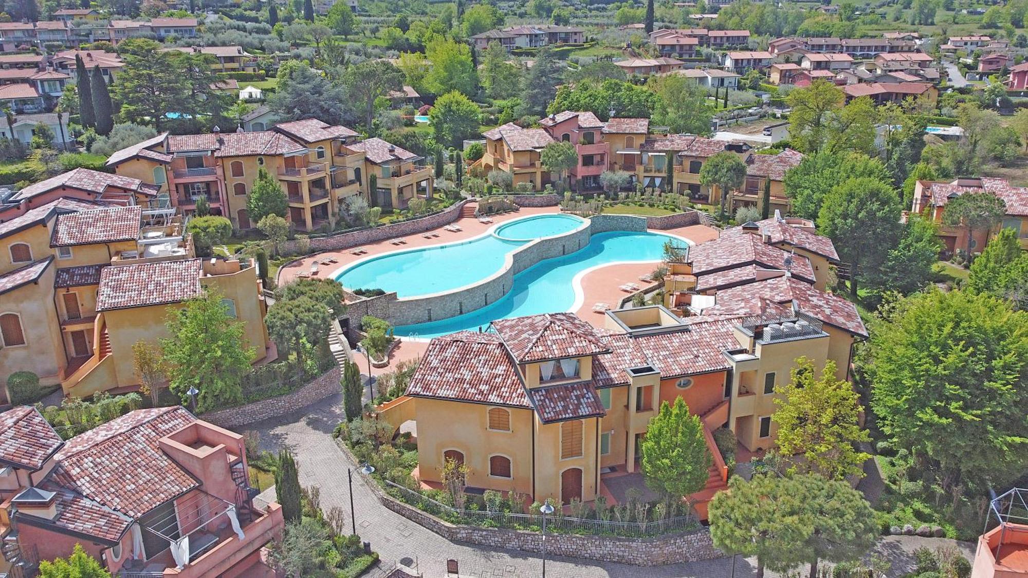 Borgo Del Torchio Apartments By Wonderful Italy Manerba del Garda Kültér fotó
